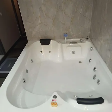 巴克阔伊概念套房公寓
